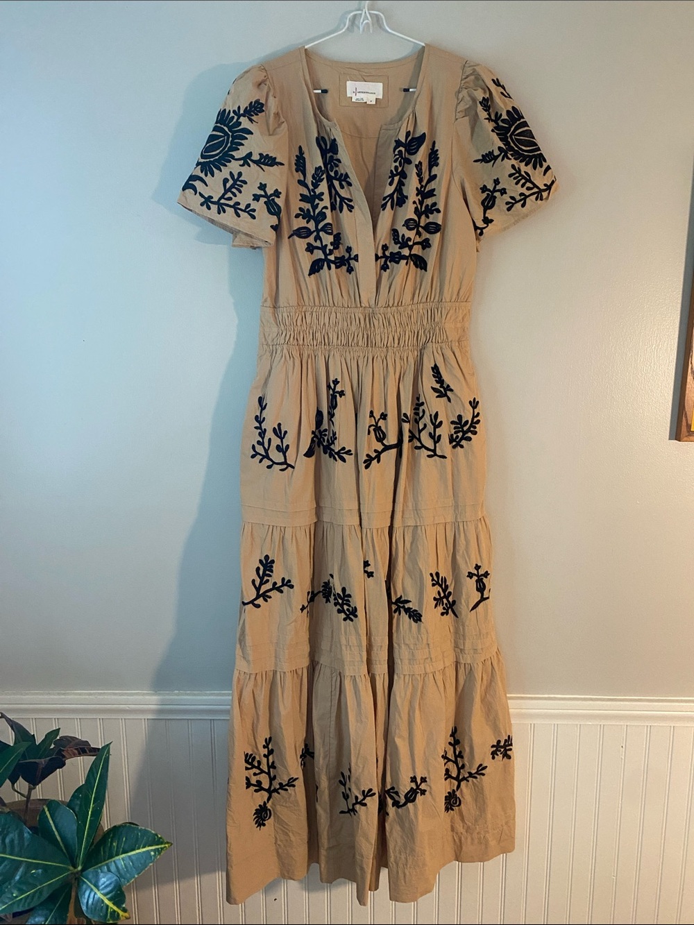 Anthropologie Somerset Tan Black Embroidered Tiered Short Sleeve Maxi Dress M